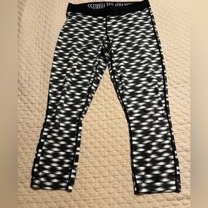 Women’s Crop Nike Leggings